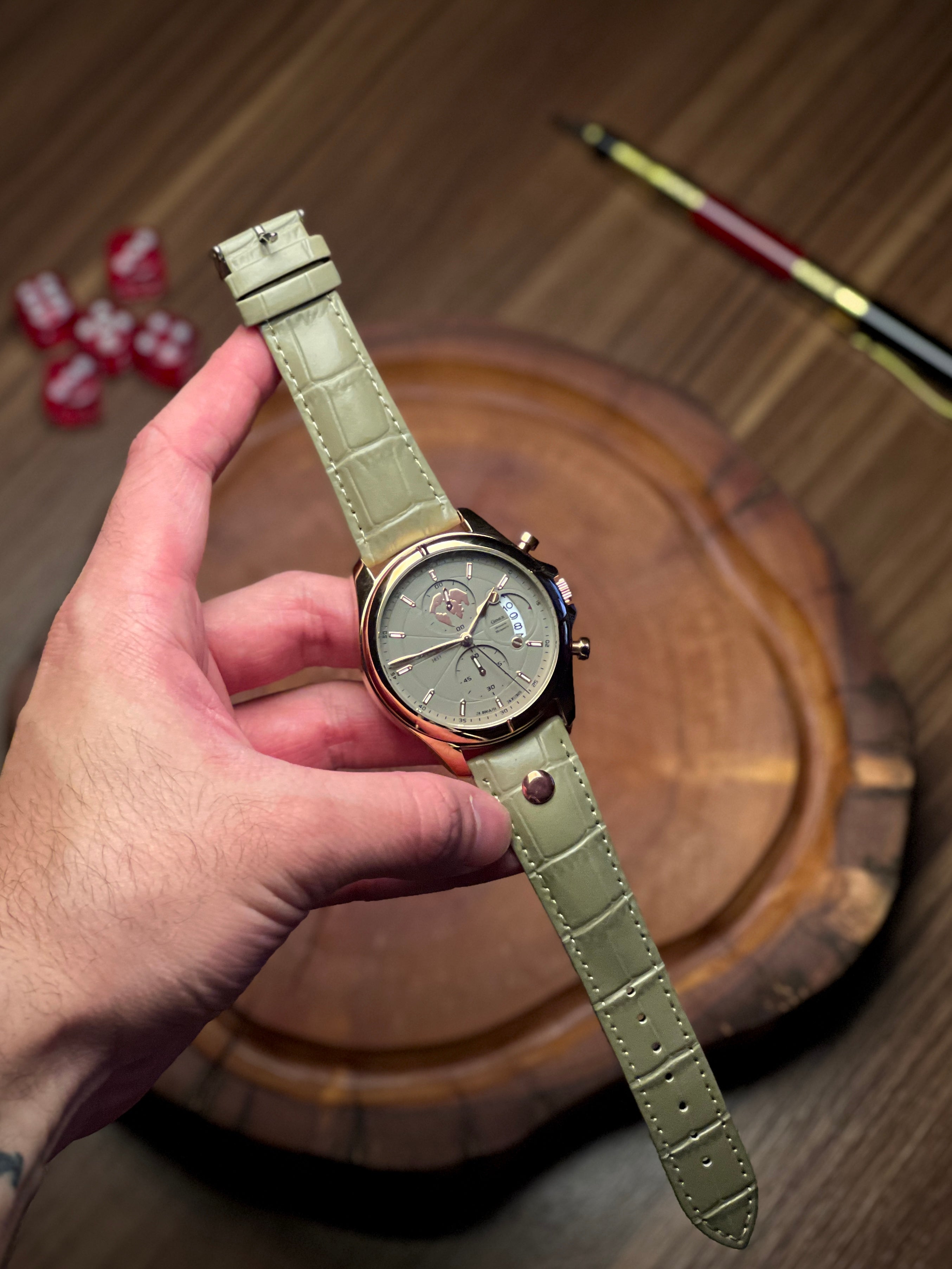 Atlas 42mm